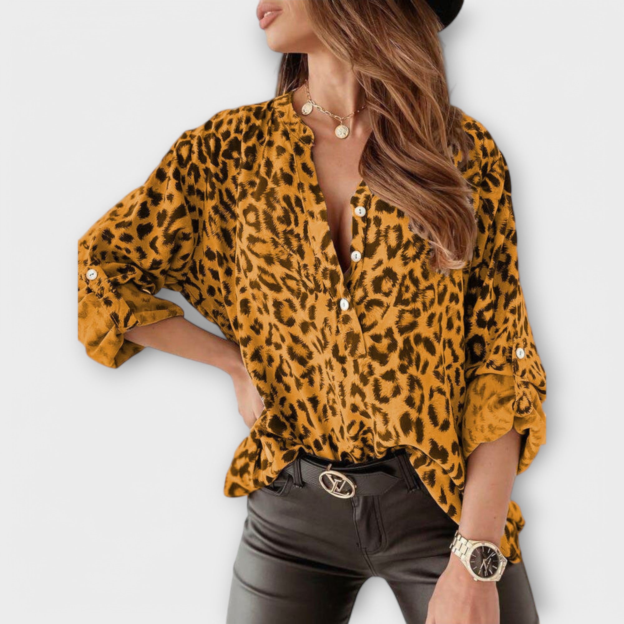 Daniela - Blusa moderna con estampado de leopardo